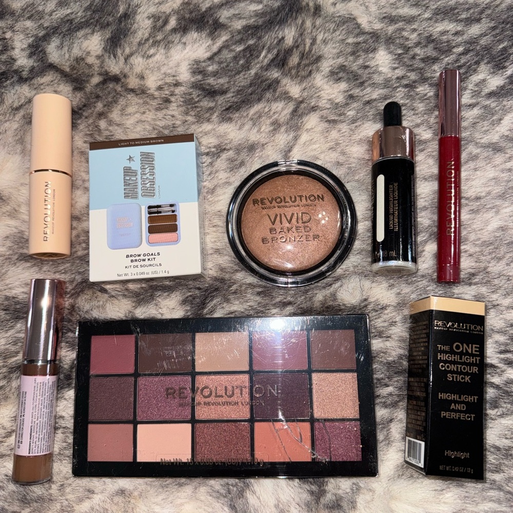 Revolution Makeup Collection with Vivid Baked Bronzer and Contour Stick